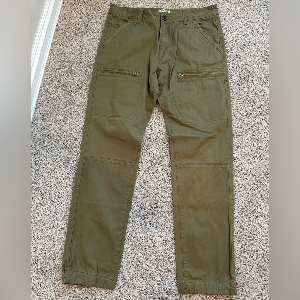 Staple pants. Size 32. Green in color.